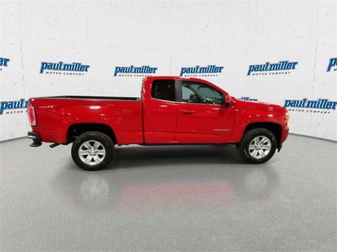 Used 2017 GMC Canyon SLE w/ SLE Convenience Package image 12