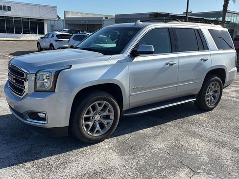 Used 2018 GMC Yukon SLT w/ HD Trailering Package image 3
