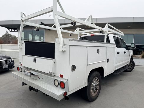 Used 2022 Ford F250 XL w/ STX Appearance Package image 5