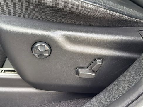 Used 2021 Jeep Grand Cherokee Limited image 13