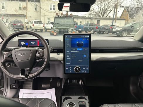 Used 2023 Ford Mustang Mach-E Select image 14