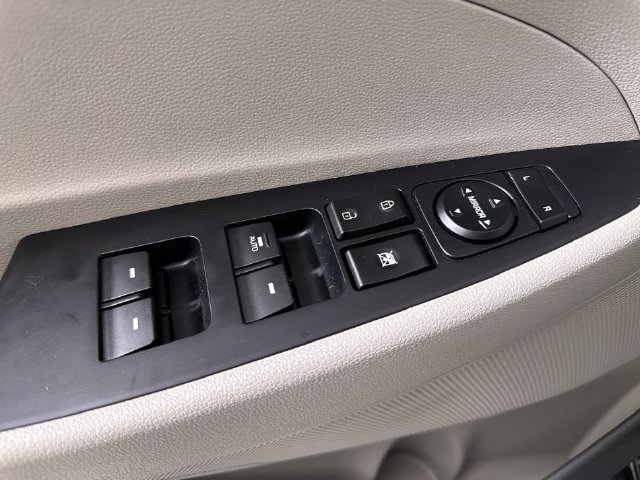 Used 2018 Hyundai Tucson Value FWD image 24