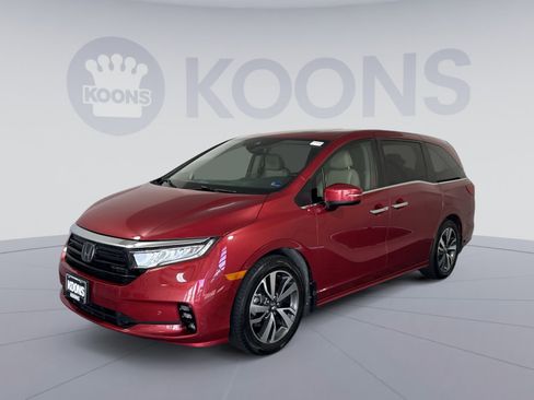 Used 2024 Honda Odyssey Touring image 1