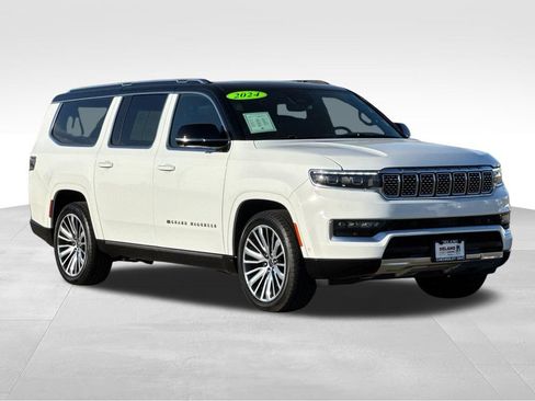 Used 2024 Jeep Grand Wagoneer L Series III AWD/4WD image 7