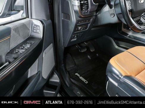 Used 2021 Ford F150 Platinum w/ FX4 Off-Road Package AWD/4WD image 8