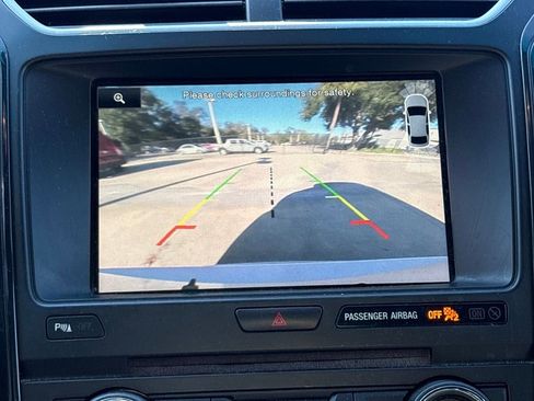 Used 2016 Ford Explorer XLT w/ Equipment Group 202A image 26