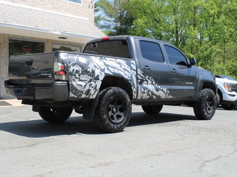 Used 2011 Toyota Tacoma PreRunner w/ TRD Sport Pkg w/JBL Audio image 6