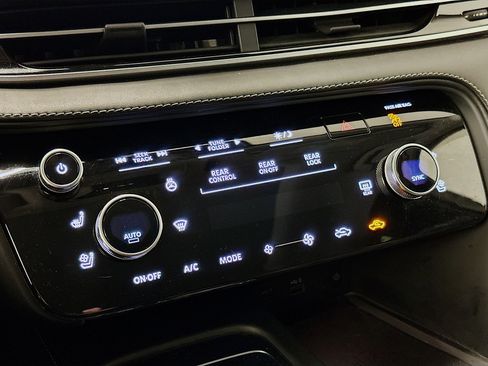 Used 2023 INFINITI QX60 Luxe w/ Cargo Package AWD/4WD image 24