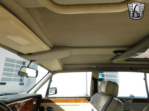 Used 1990 Rolls-Royce Silver Spur II image 24