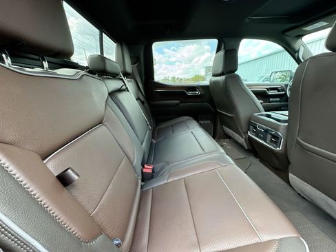 Used 2024 GMC Sierra 1500 Denali w/ Denali Reserve Package AWD/4WD image 29