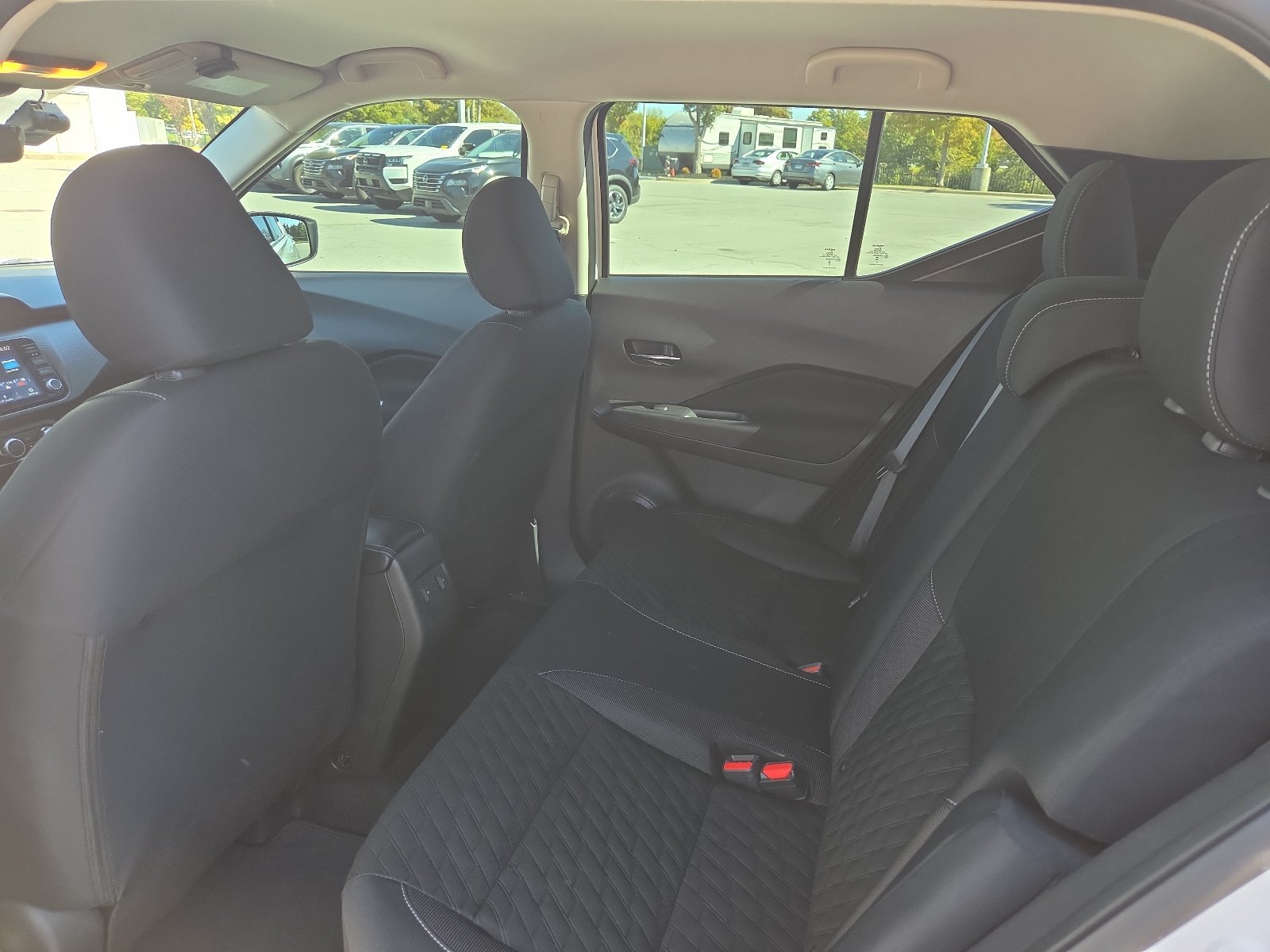 Used 2023 Nissan Kicks SV w/ Interior Electronics Package FWD image 10