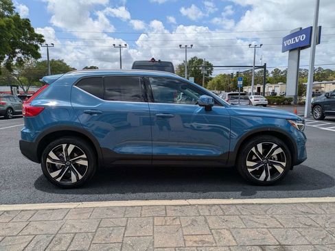Used 2023 Volvo XC40 B5 Plus w/ Protection Package Premier image 7