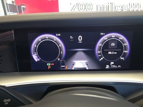 Certified 2025 Volkswagen Tiguan SE image 22