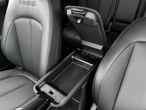 New 2025 Hyundai Ioniq 5 SEL image 18