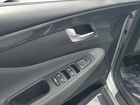Certified 2023 Hyundai Santa Fe SE FWD image 10