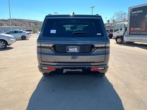 New 2026 Jeep Grand Wagoneer 4WD image 4