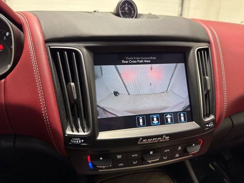 Used 2019 Maserati Levante GTS image 30