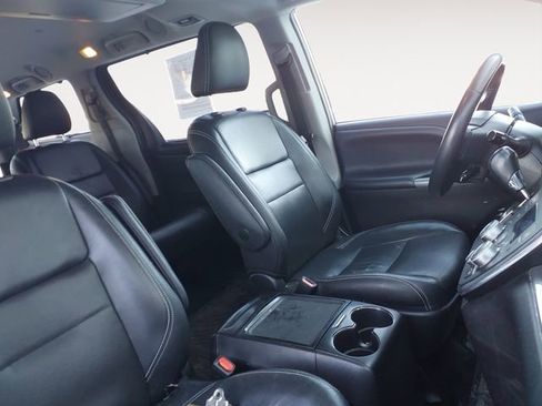 Used 2019 Toyota Sienna SE Premium image 15