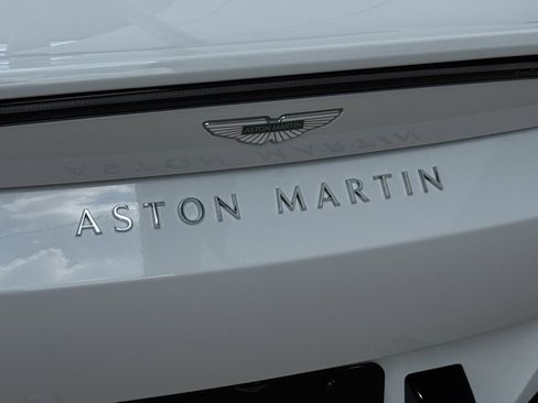 New 2025 Aston Martin V8 Vantage Coupe image 20