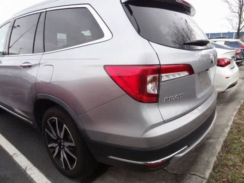 Used 2019 Honda Pilot Touring image 14
