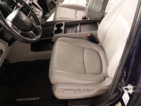 Used 2021 Honda Odyssey Touring image 10
