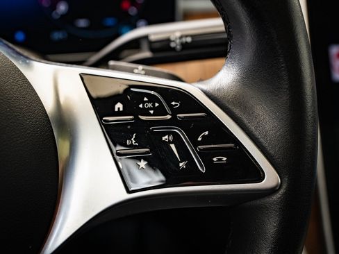 Certified 2025 Mercedes-Benz C 300 4MATIC Sedan image 26