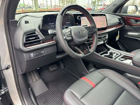 New 2026 Chevrolet Traverse RS w/ LPO, Floor Liner Package image 21