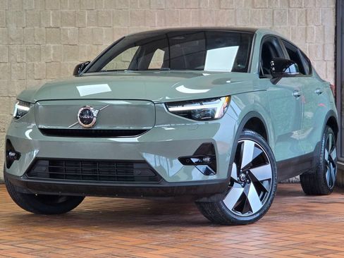 Used 2023 Volvo C40 P8 Recharge Ultimate AWD/4WD image 2