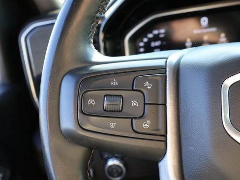 Used 2024 GMC Sierra 2500 SLE image 25