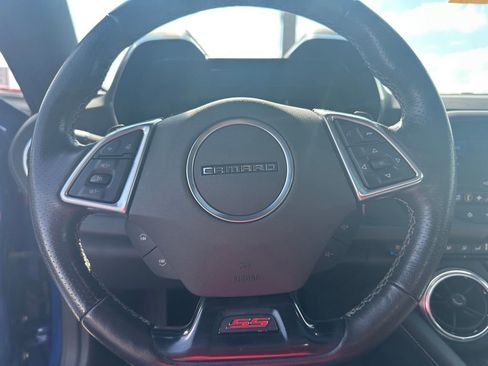 Used 2019 Chevrolet Camaro SS RWD image 17