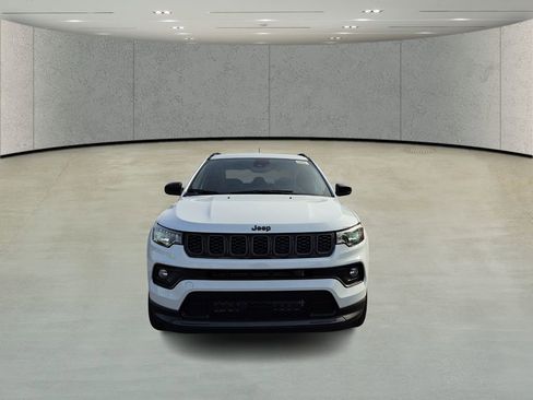 New 2026 Jeep Compass Latitude image 2