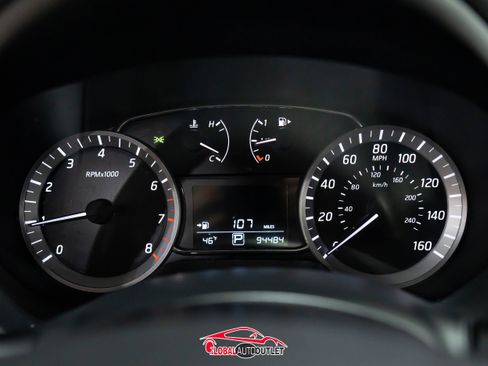 Used 2014 Nissan Sentra SV w/ SV Driver Package image 28