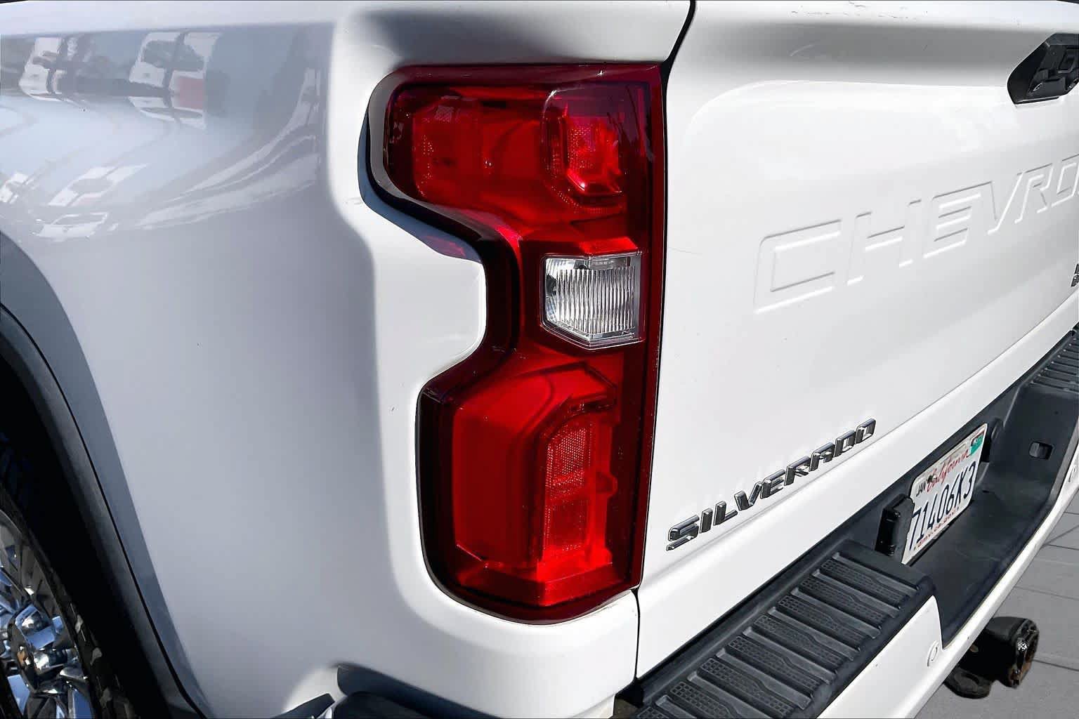 Used 2022 Chevrolet Silverado 2500 High Country w/ Safety Package II AWD/4WD image 28