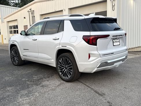 New 2027 GMC Terrain Denali w/ LPO, Black Badging Package AWD/4WD image 10