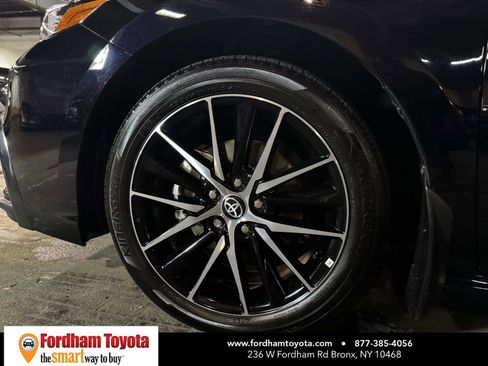 Used 2023 Toyota Camry SE AWD/4WD image 9