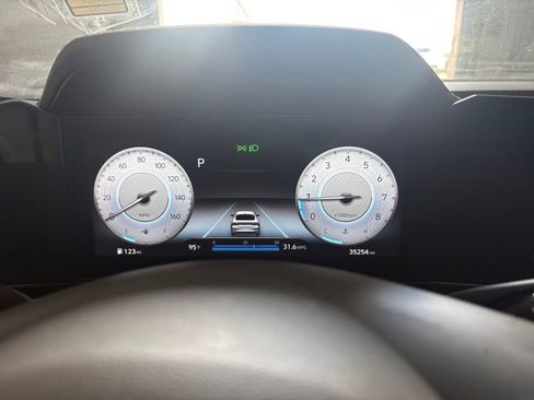 Used 2023 Hyundai Elantra SEL w/ Convenience Package FWD image 19