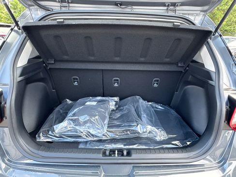 New 2025 Hyundai Venue SEL image 15