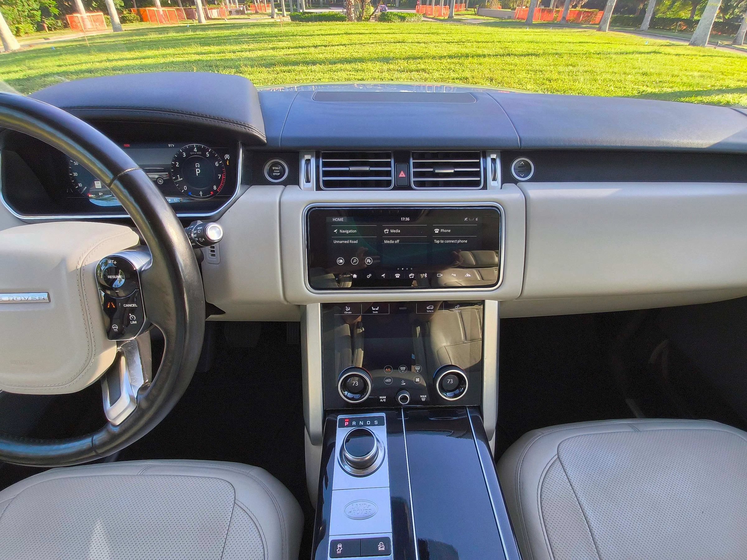 Used 2019 Land Rover Range Rover Supercharged AWD/4WD image 25