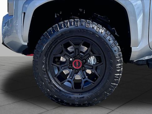 Used 2025 Toyota Tacoma TRD Sport AWD/4WD image 10