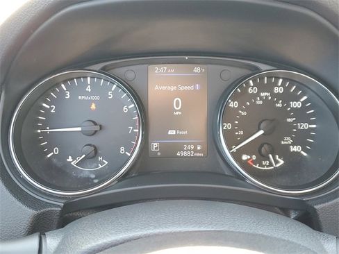 Used 2018 Nissan Rogue SV image 24