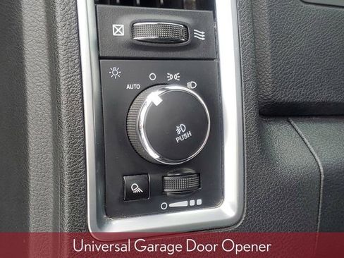 Used 2017 RAM 2500 Power Wagon w/ Leather & Luxury Group image 16