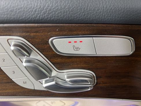 Used 2022 Mercedes-Benz GLC 300 4MATIC image 26