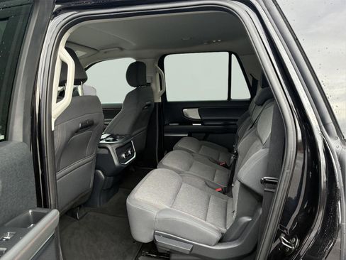 Used 2025 Ford Expedition Max Active AWD/4WD image 21