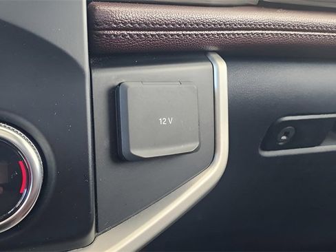 Used 2024 Ford Expedition Limited image 40