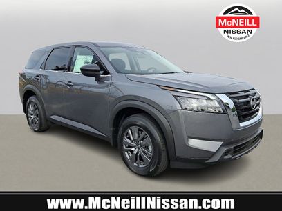 New 2025 Nissan Pathfinder S
