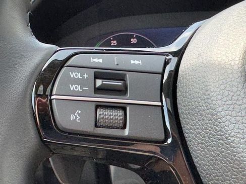 Used 2023 Honda Accord Touring image 18