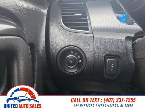 Used 2015 Ford Taurus SHO w/ Equipment Group 401A image 17