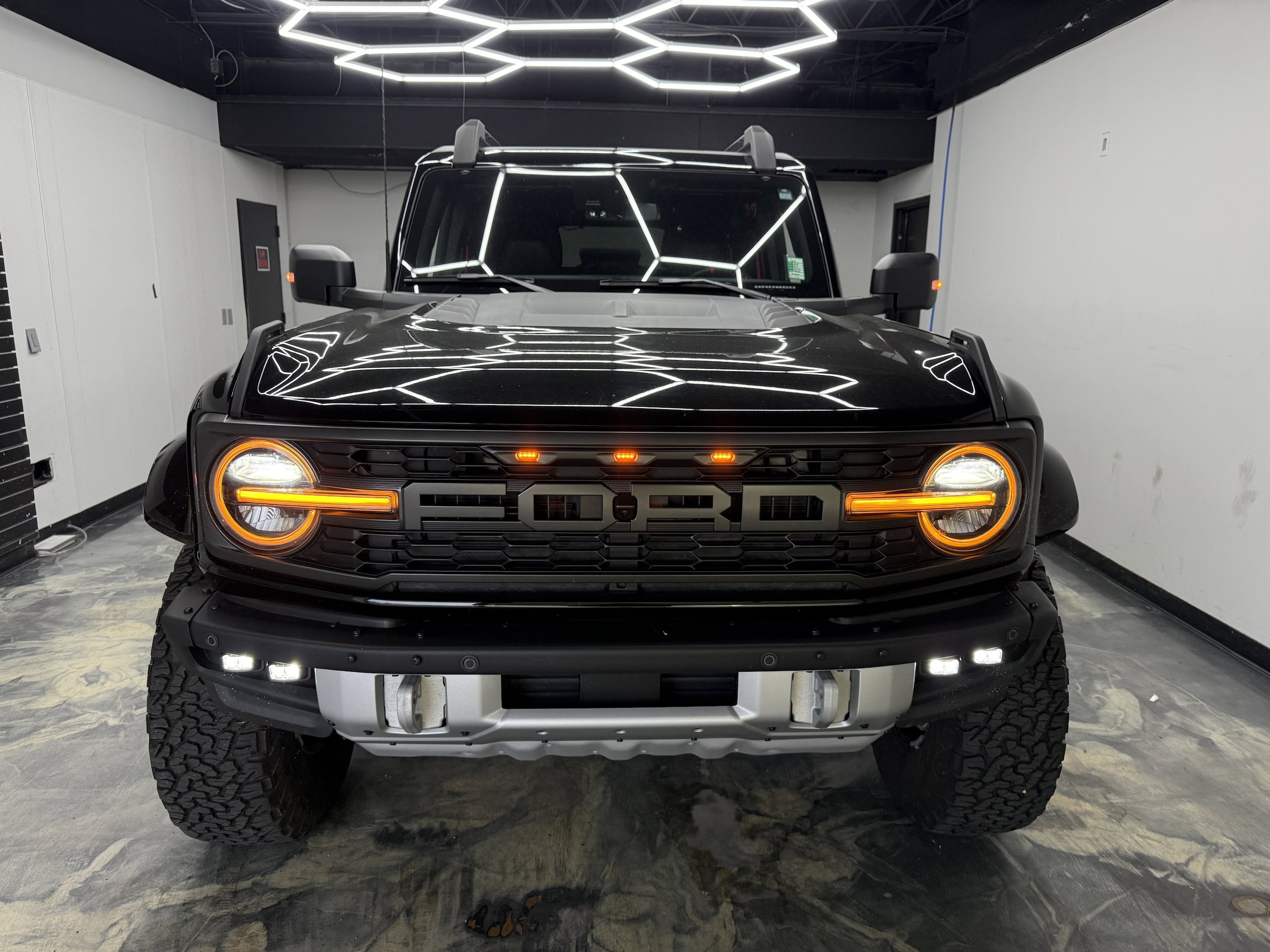 Used 2024 Ford Bronco Raptor w/ Interior Carbon Fibre Pack AWD/4WD image 7