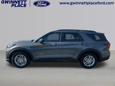 New 2026 Ford Explorer Active RWD image 8