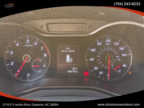 Used 2016 Hyundai Veloster Turbo w/ Option Group 04 FWD image 15